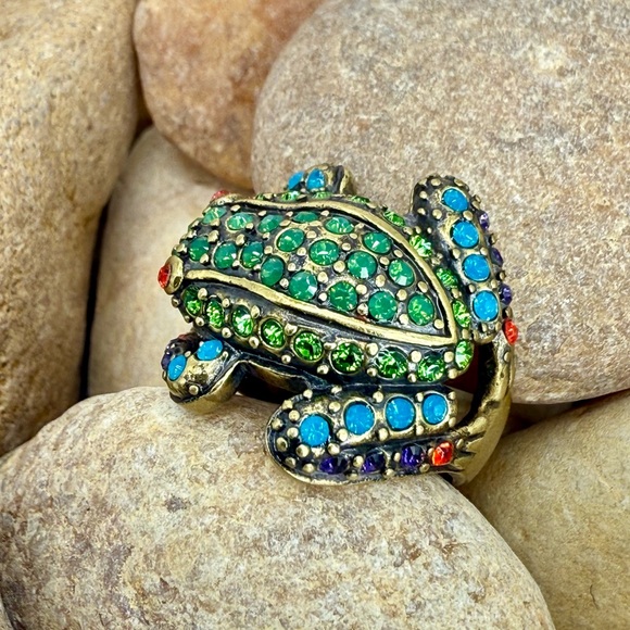 Retired Authentic Heidi Daus Green Swarovski Crystal Frog Ring –Size 7 Whimsical - Picture 14 of 16
